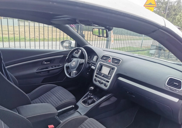 Volkswagen Eos cena 44900 przebieg: 142000, rok produkcji 2014 z Trzciel małe 56